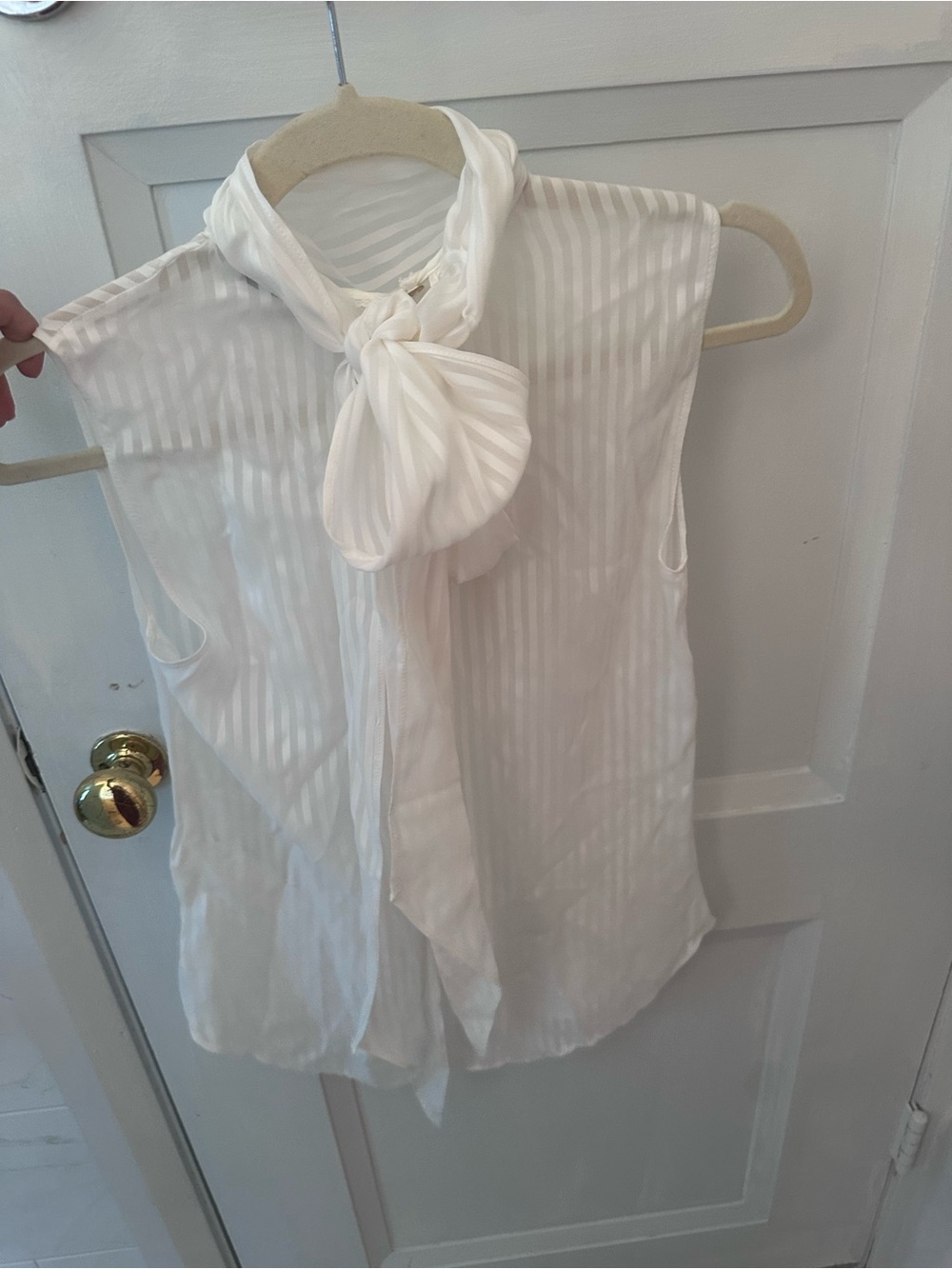 Zara Sleeveless White Sheer Stripe High-Neck Blouse - Picture 2 of 4